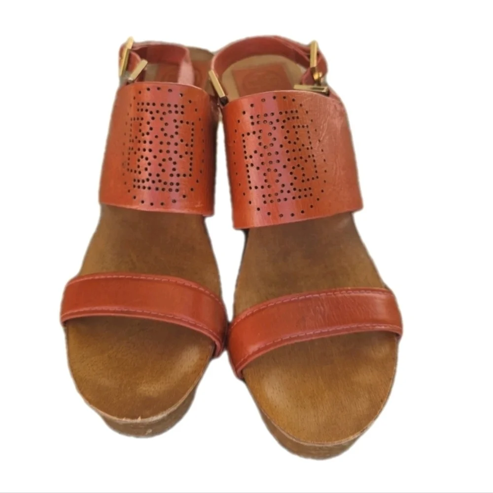 Tory Burch Womens Orange Gold  Leather Wooden Wedge Sandals Size 9 Boho TN Vols - Picture 8 of 13